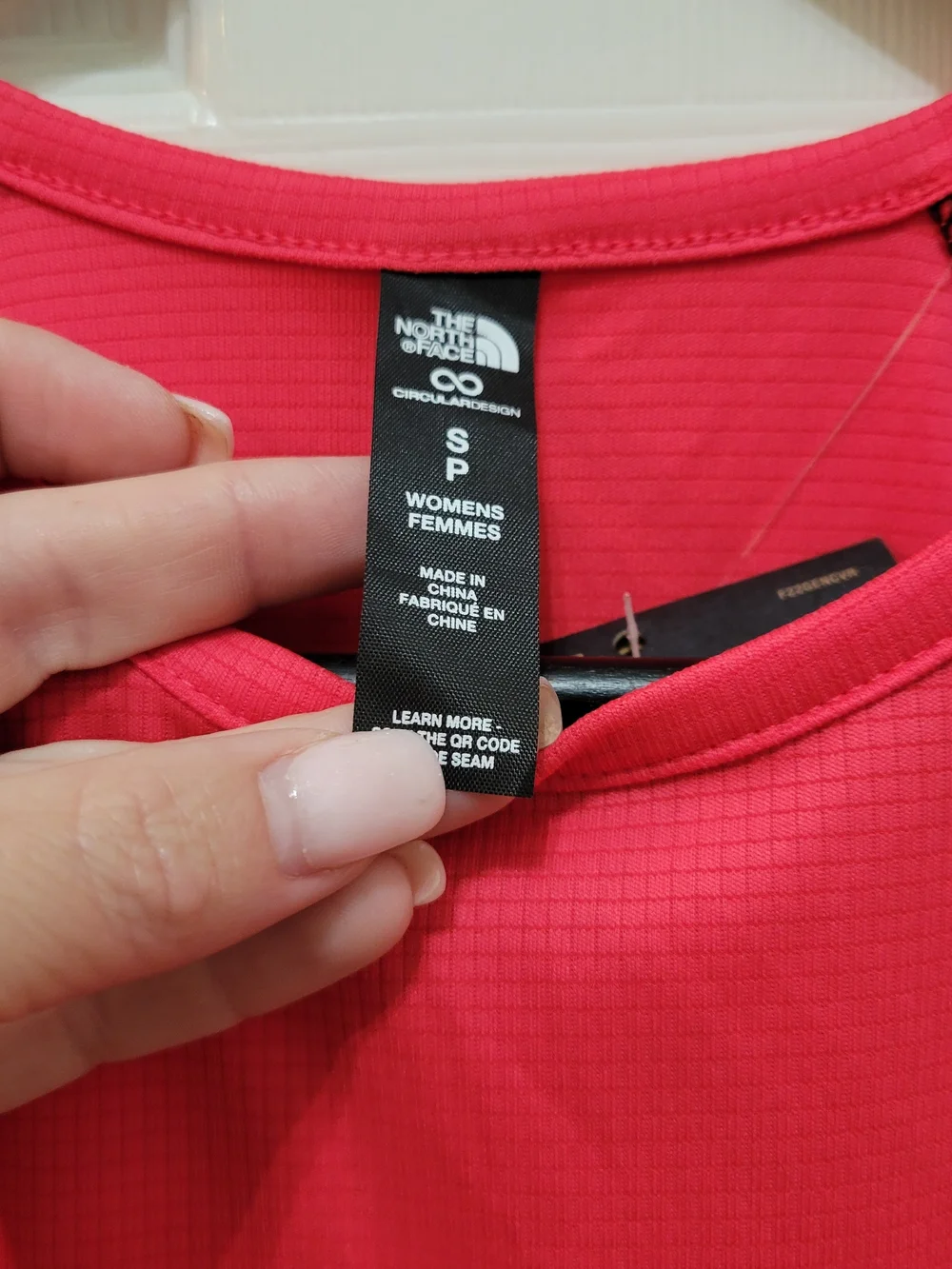The North Face Women’s Short Sleeve Active Tee - Bright Pink - Picture 3 of 13